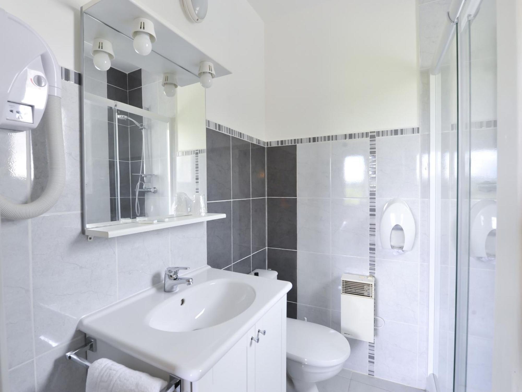 Auberge D'Ici Et D'Ailleurs Cressensac-Sarrazac Esterno foto
