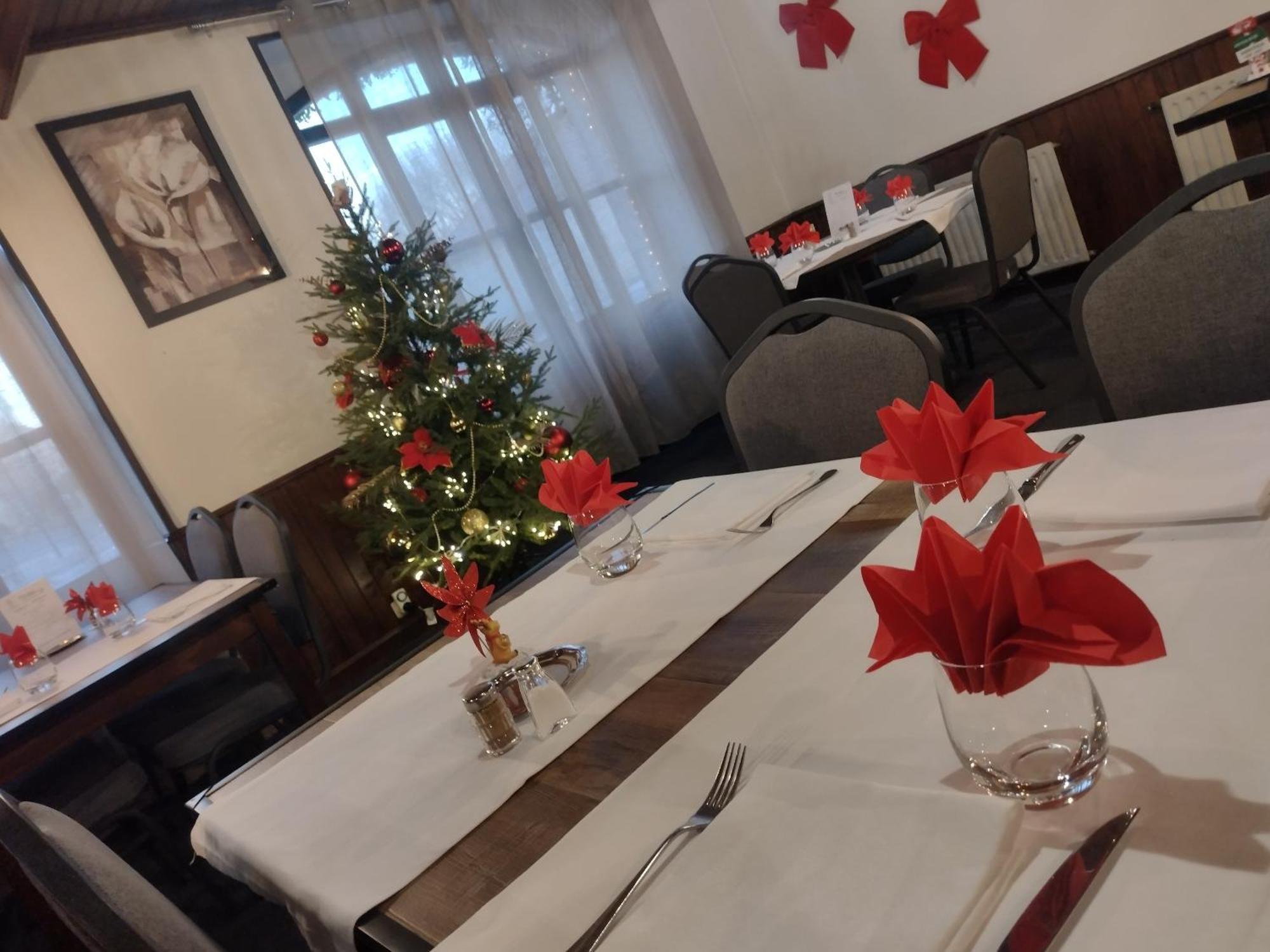 Auberge D'Ici Et D'Ailleurs Cressensac-Sarrazac Esterno foto