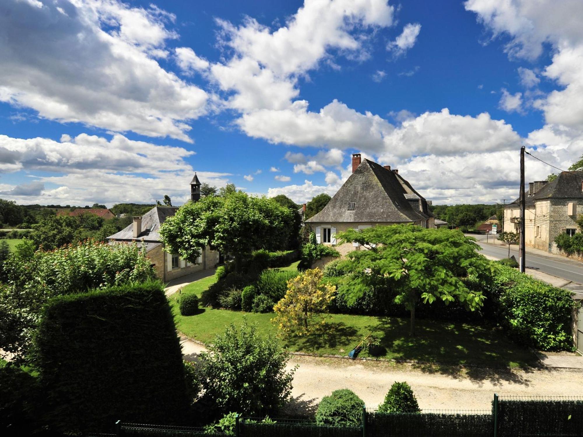 Auberge D'Ici Et D'Ailleurs Cressensac-Sarrazac Camera foto